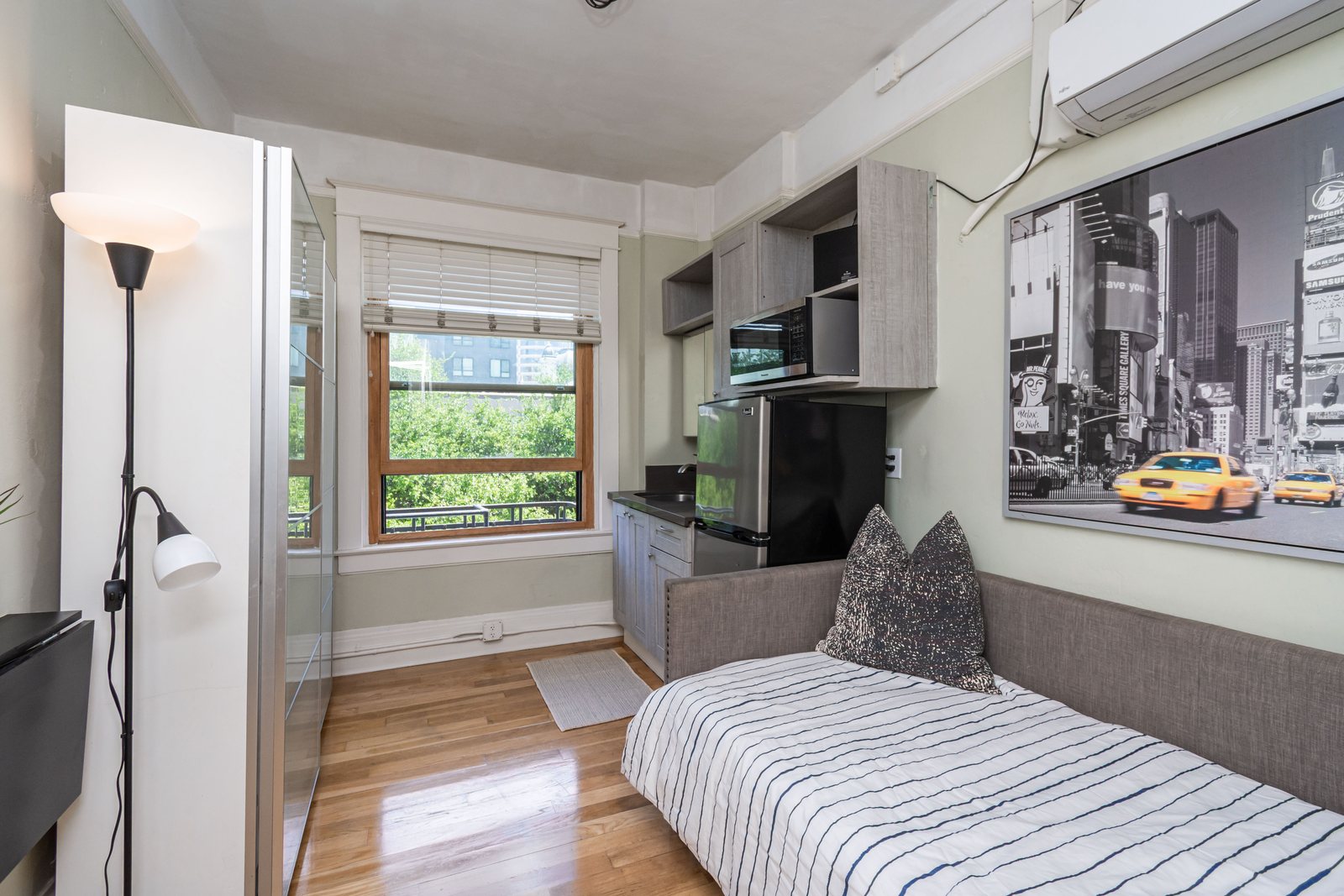 The Golden Lofts photo 3